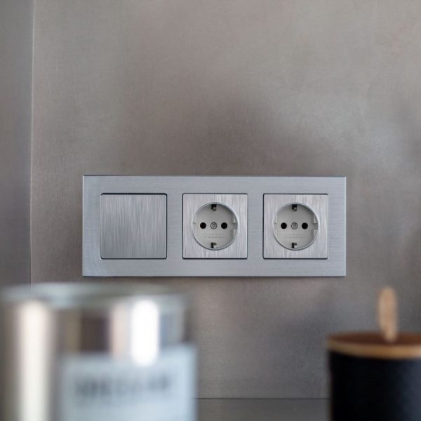 Рамка из металла Werkel Aluminium на 3 поста Алюминий W0031706 — изображение 3