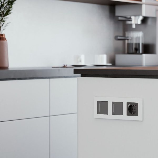 Рамка из поликарбоната Werkel Slab на 3 поста Белый W0032961 — изображение 3