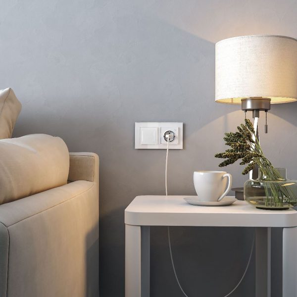 Умная встраиваемая розетка Werkel с Wifi, заземлением и защитными шторками Белый W1171601 — изображение 2