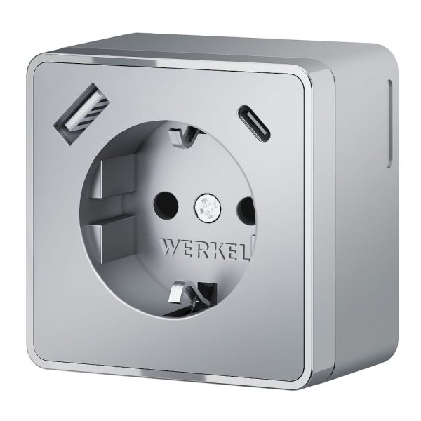 Розетка накладная Werkel Gallant с заземлением, шторками и USB тип A+C Серебряный W5071706