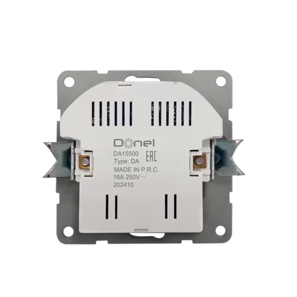 Розетка встраиваемая Donel R98 с заземлением и шторками + зарядка USB A+C 20W Белый матовый DA15500-DA22233 — изображение 5