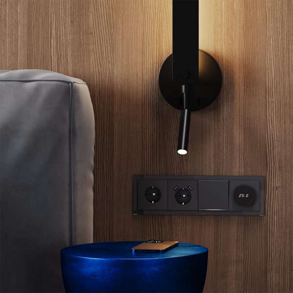 Рамка стеклянная Voltum S70 на 4 поста Графит глянцевый VLS110407 — изображение 3